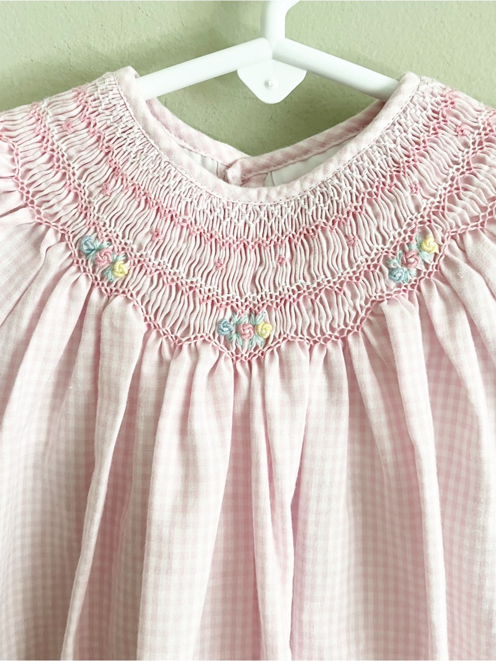 Petite Ami pink gingham smocked romper sz 3 months - Picture 2 of 8